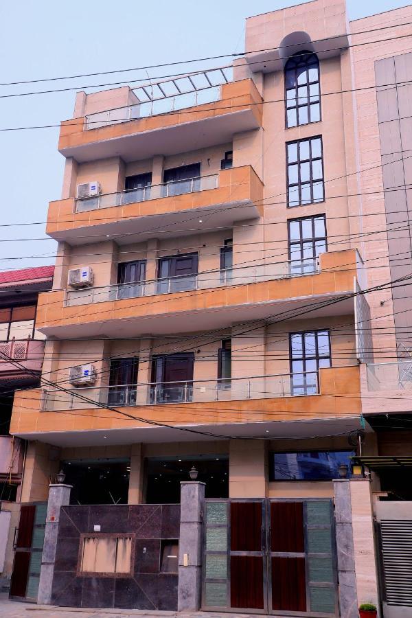 Lyf Corporate Suites - Noida Sector 19 ภายนอก รูปภาพ